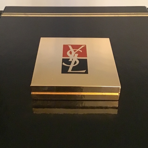 YSL vintage empty eyeshadow logo container (2.5”x2.5” size) - Picture 5 of 5